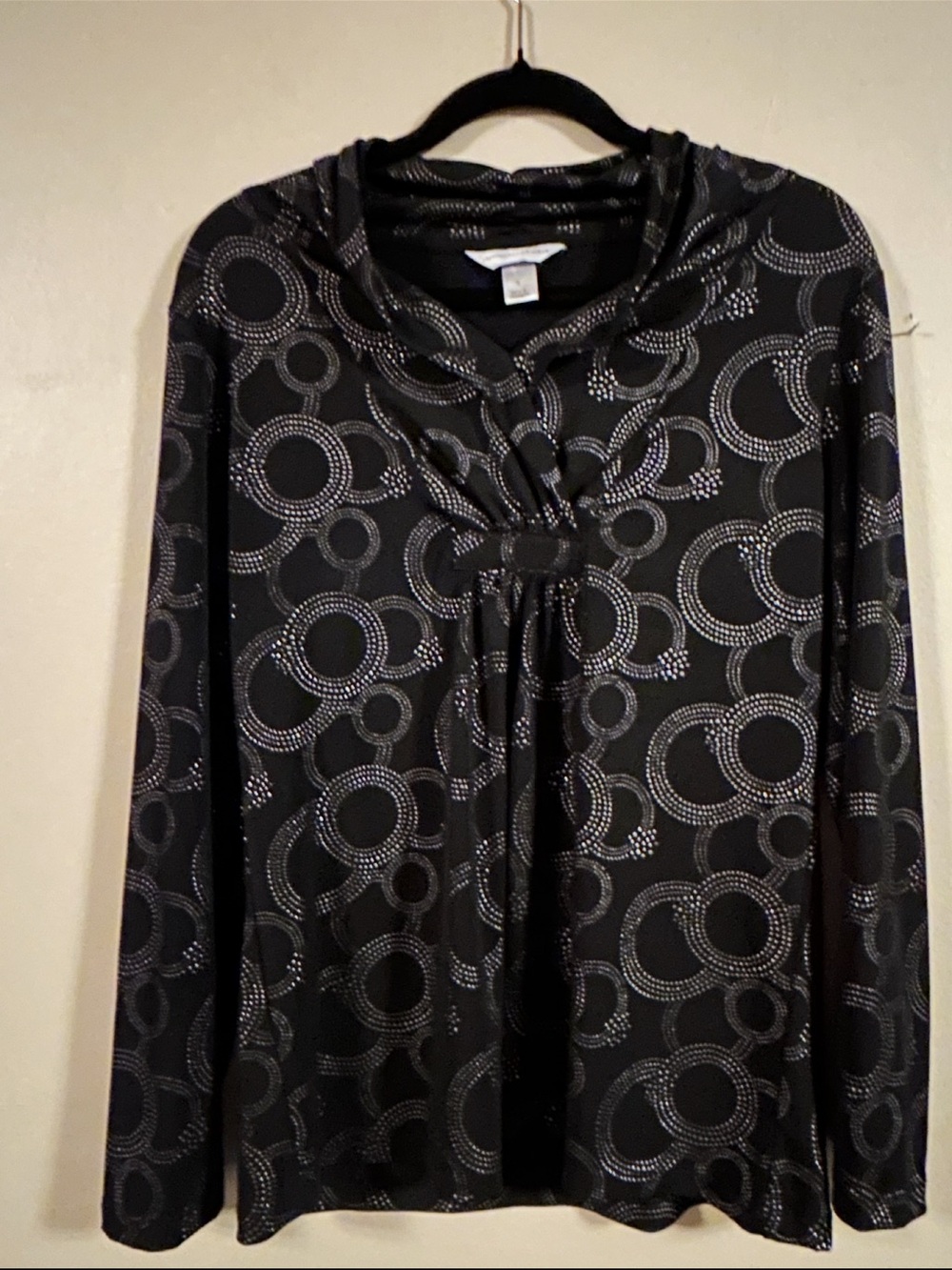 Christopher & Banks Black Long-Sleeve Circle Print Top